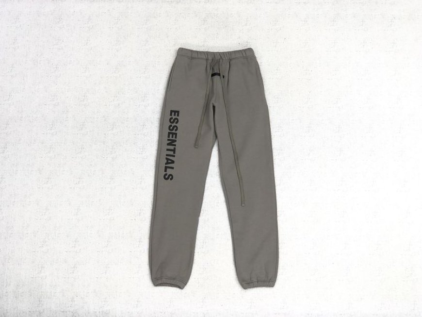 Fresh Off Duty in Essential Sweatpant Looks