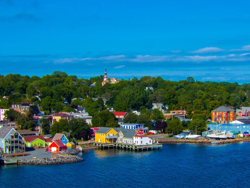 Driving Routes and Tips for Nova Scotia Bound