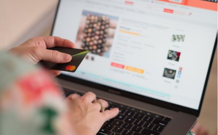 Top 10 Benefits of Using a Travel Pharmacy Online for Your Next Trip