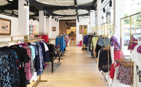 Clothes Shops in Manchester by Area: Where to Shop in the City Centre, Northern Quarter & More!