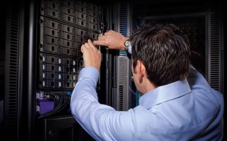 Why Businesses in Hollywood, FL Can’t Afford to Overlook Professional Server Repair Services