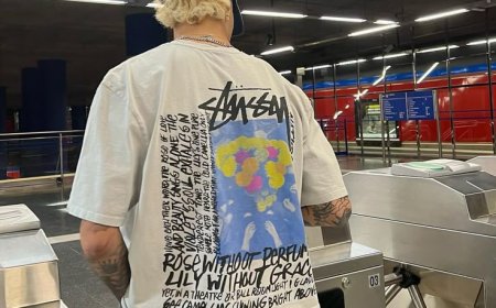 What Makes the Camiseta Stussy a Streetwear Classic?