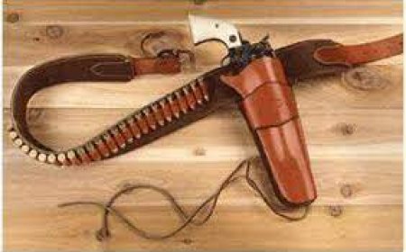 How to Build a Professional Online Presence for Your Holster Business?