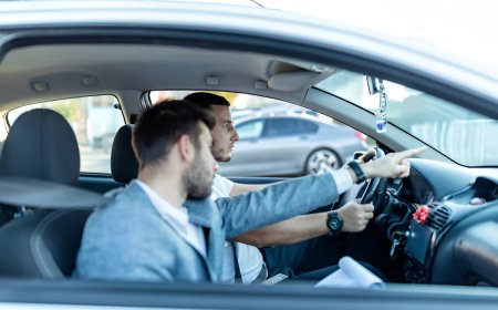 Master the Road with the Top Driving Instructor Course in Victoria