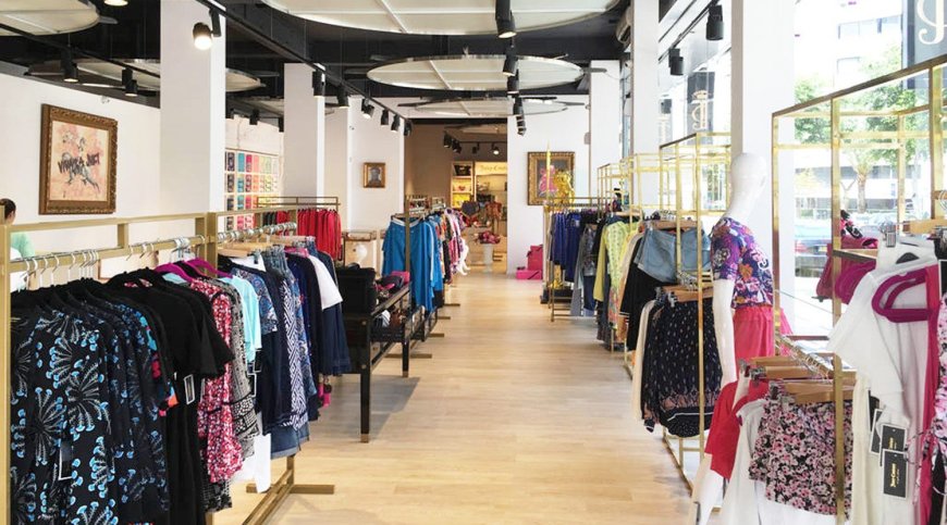 Clothes Shops in Manchester by Area: Where to Shop in the City Centre, Northern Quarter & More!